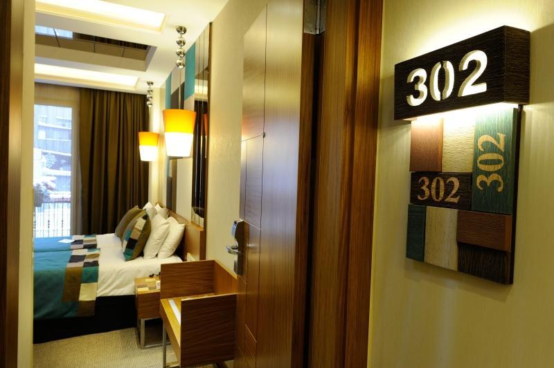 Collage Taksim Hotel Istambul Exterior foto